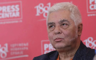 "Нисам сигуран да бих опет палио заставу ЕУ, али никоме не бих љубио руку" Министар Борис Братина о европском путу Србије, РЕМ-у и детаљима из своје прошлости "Нисам сигуран да бих опет палио заставу ЕУ, али никоме не бих љубио руку" Министар Борис Братина о европском путу Србије, РЕМ-у и детаљима из своје прошлости